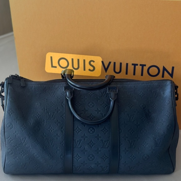 Black Louis Vuitton - Picture 1 of 2